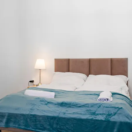 Easystay 2br Apt. Connect With The Whole *