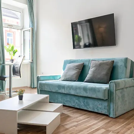 Easystay 2br Apt. Connect With The Whole *