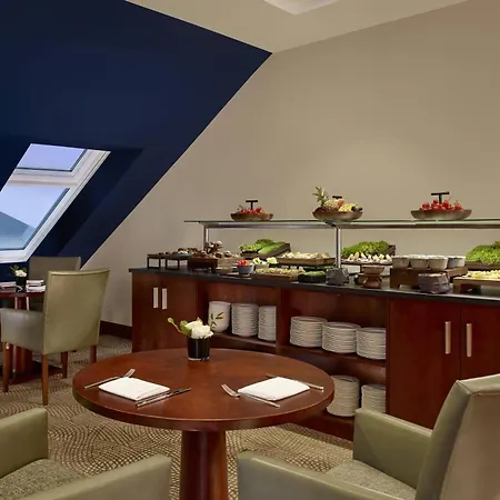 Hotel The Ritz-carlton, 5*