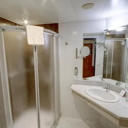 Hotel Vienna Sporthotel 4*