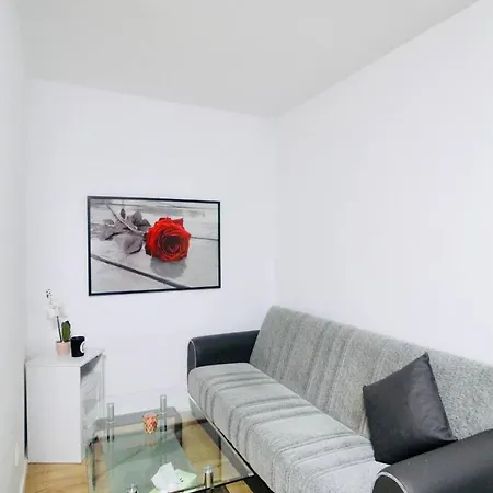 Apartment Modern In Millennium Area *