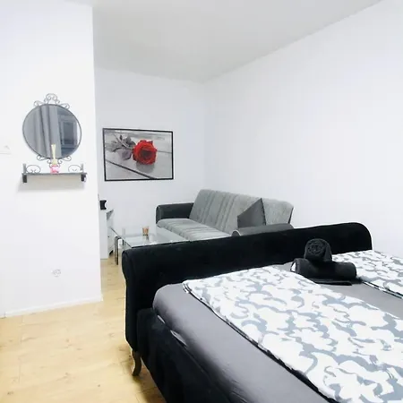 Modern In Millennium Area *