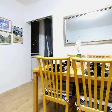 Modern In Millennium Area Apartment Vienna