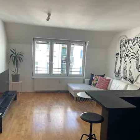 Apartment Traumwohnung Mit Balkon Im 17