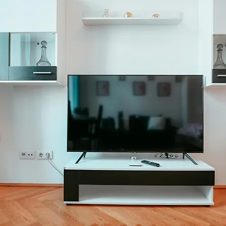 Апартаменты Raimond 12 *