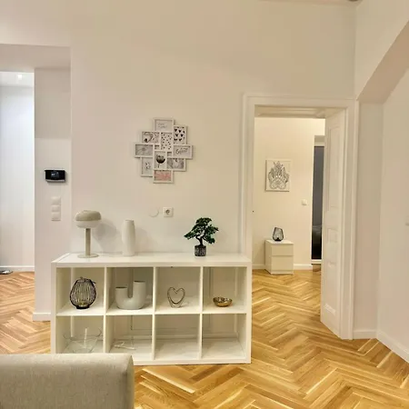 Ar Living & Apartamento Viena