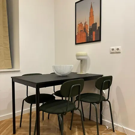 Apartamento Ar Living & Viena