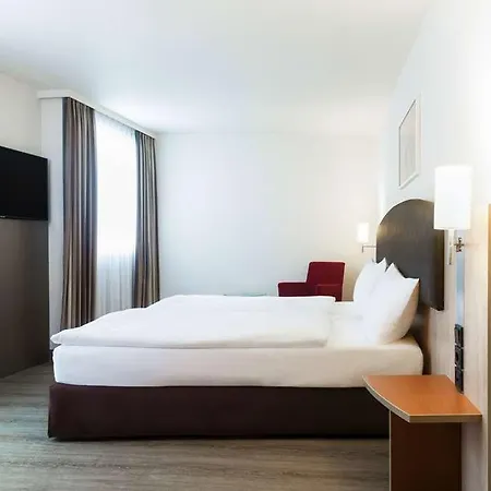 Intercityhotel 4*