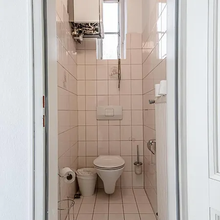 Large 4br Near Karlsplatz Ideal For Big Groups Vienna