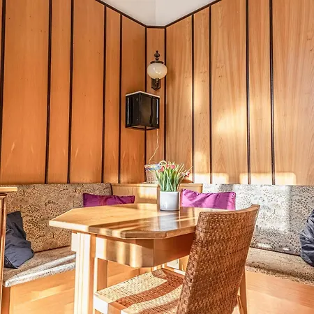 Apartment Large 4br Near Karlsplatz Ideal For Big Groups