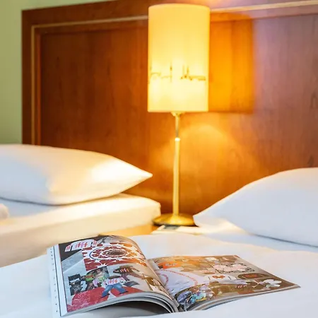 Mercure Westbahnhof Hotel 4*