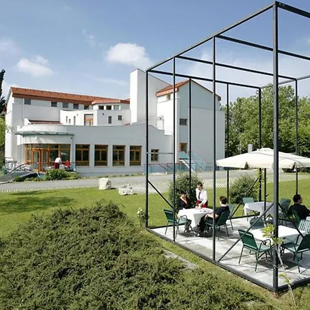 Am Spiegeln Dialog.hotel.wien Viena