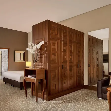 The Ritz-carlton, 5*