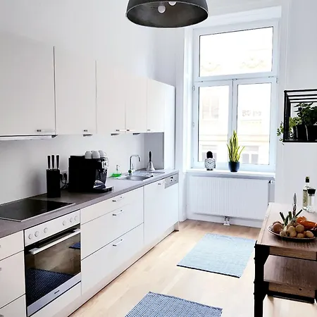 Belle Epoque Apartment