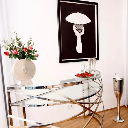Belle Epoque Apartment