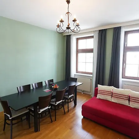 Cozynite Premium Hernals 2 Apartment *