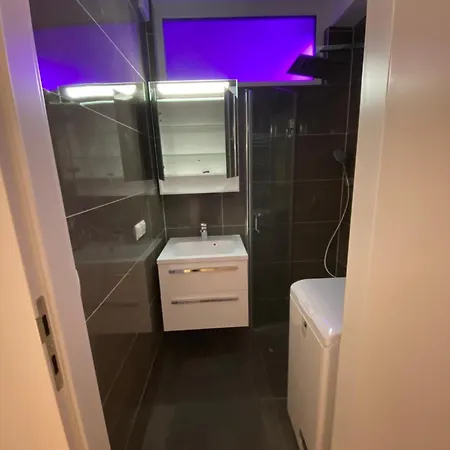 Neicapartmentlandskron 1010 Lägenhet