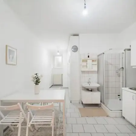 Apartment Souterrain