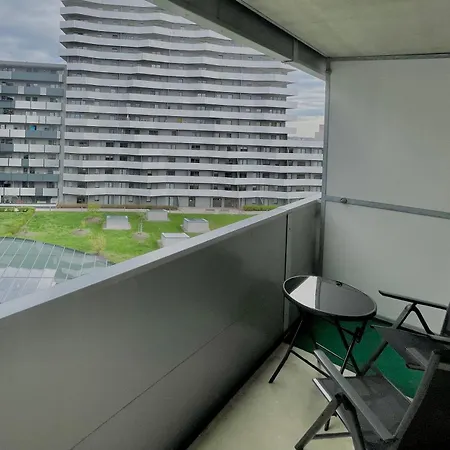 Spacious 1br With Balcony Above Citygate Shopping Complex With Metro Access *