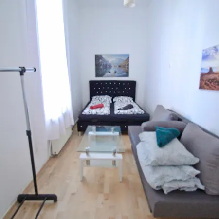 Cozy In Center Dw3 Homestay *