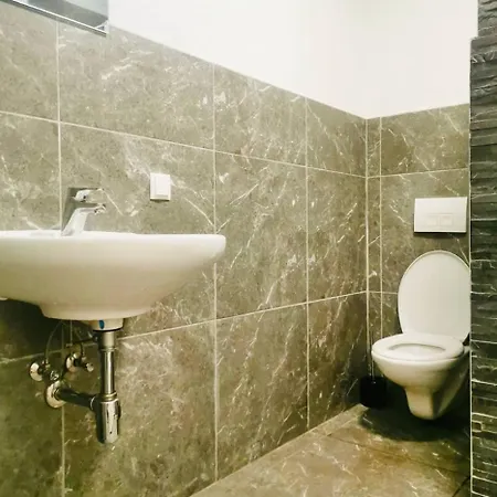 Privatunterkunft Quad In Floridsdorf Area