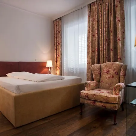 Kunsthof Hotel 3*