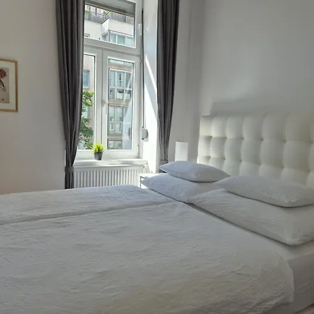 Sweet Dreams Apartment *