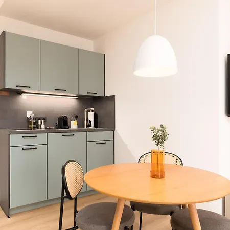 Limehome Favoritenstr. Apartment *