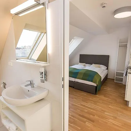 Smart Living - Wien Hauptbahnhof - Self Check-in 4*