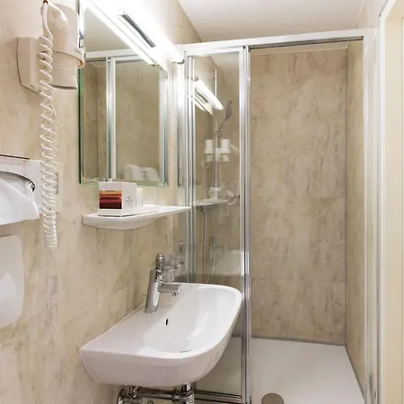Post Hotel Viena