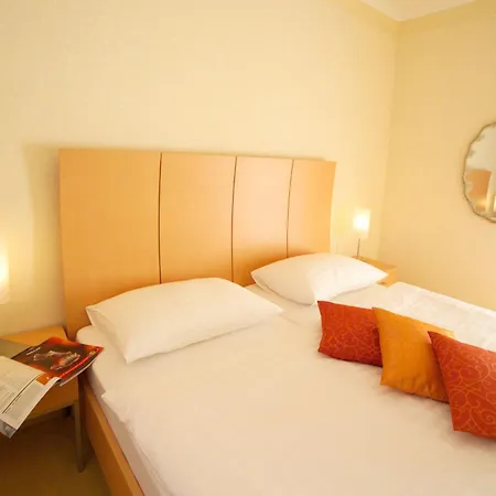 Strandhotel Alte Donau Hotel Vienna