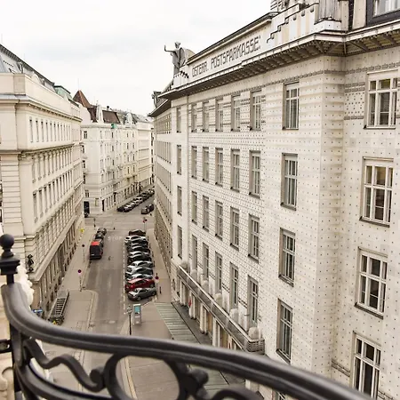 Riedl Hotel 3*