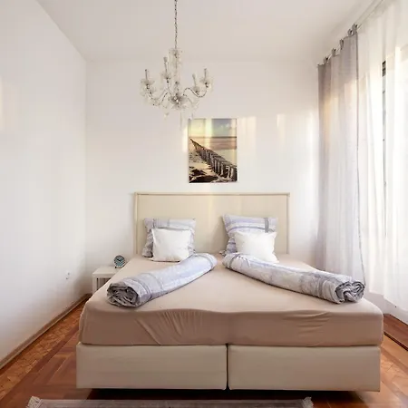 Schoenbrunn Palace Free Parking And 24h Check-in Apartment
