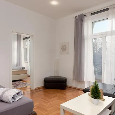 Schoenbrunn Palace Free Parking And 24h Check-in Apartment *