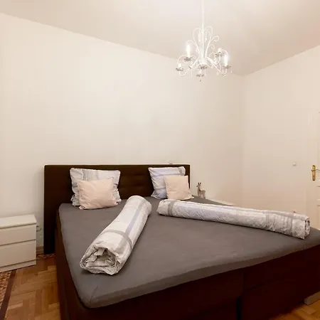 Apartment Schoenbrunn Palace Free Parking And 24h Check-in