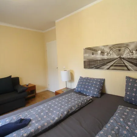 Quad In Floridsdorf Area Privatunterkunft