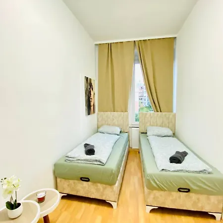 Homestay Comfortable In The 23rd District Of Fr4 Vienna