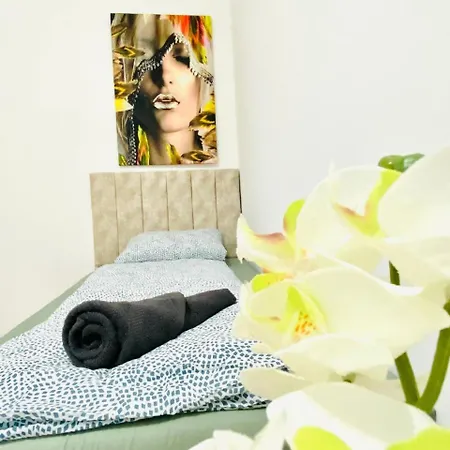 Homestay Comfortable In The 23rd District Of Fr4