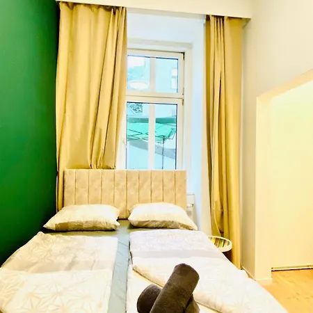 Apartment 8 Fully Equipped W Terrace Margareten