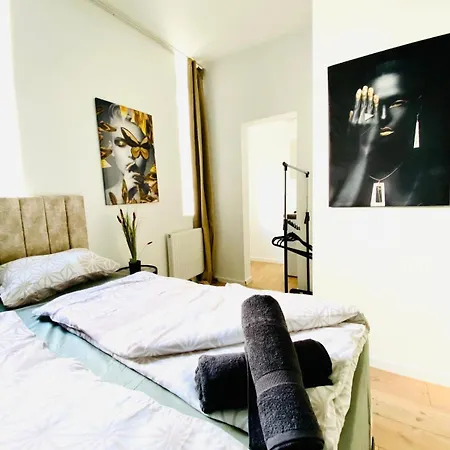 8 Fully Equipped W Terrace Margareten