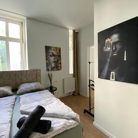 8 Fully Equipped W Terrace Margareten *