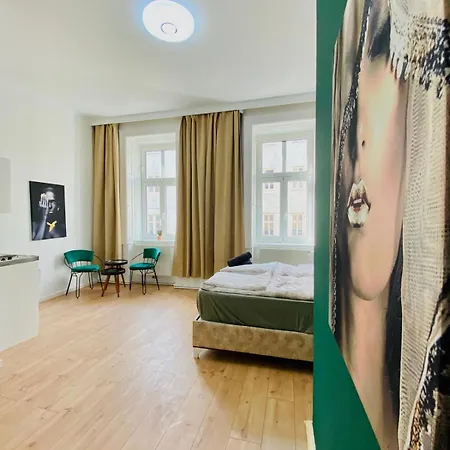 8 Fully Equipped W Terrace Margareten *