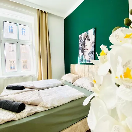 8 Fully Equipped W Terrace Margareten * Vienna
