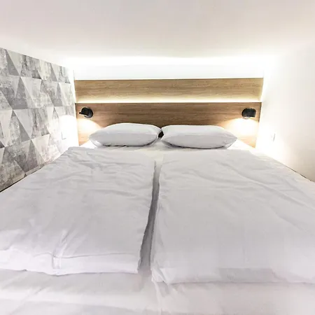 Zeus Design Apartment Wien