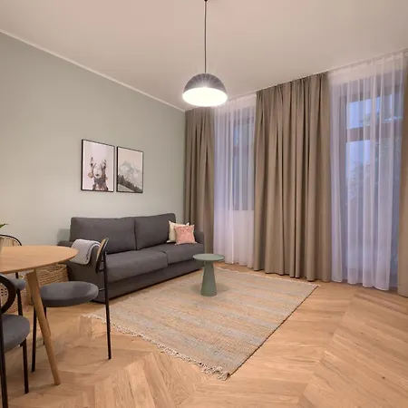 Limehome Karajangasse شقة فيينا