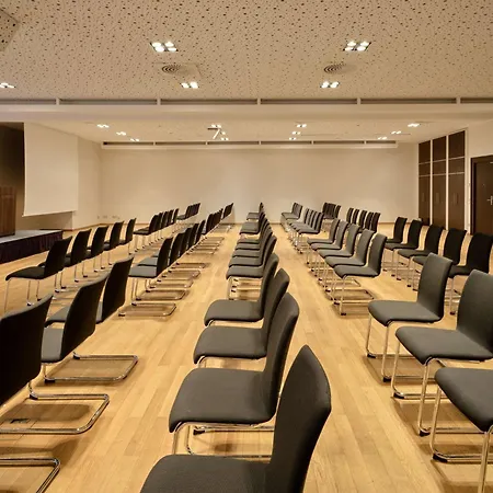 Szálloda Flemings Wien-stadthalle 4*