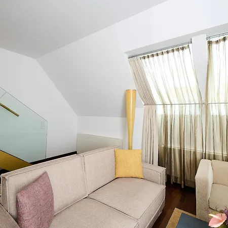 Myplace Premium 4* Wien