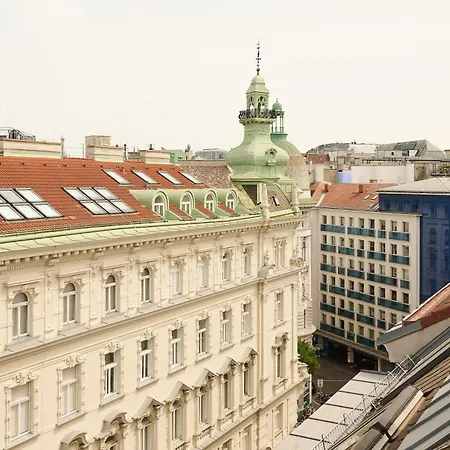 Myplace Premium Lejlighedshotel 4*