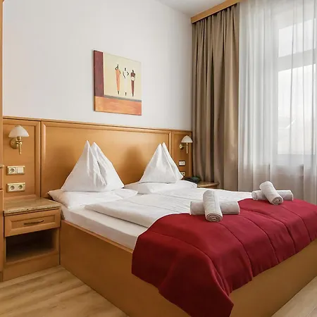 Corvinus - Newly Renovated Hotel 4*
