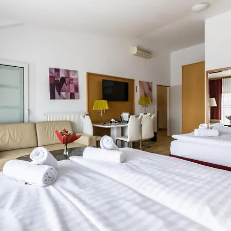 Corvinus - Newly Renovated Hotel 4*